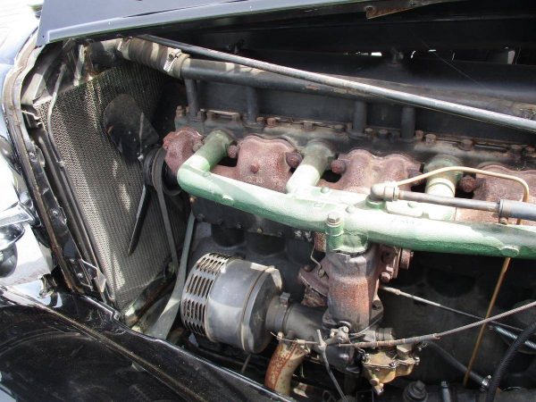 67964698-770-0@2X 1933 Buick 90