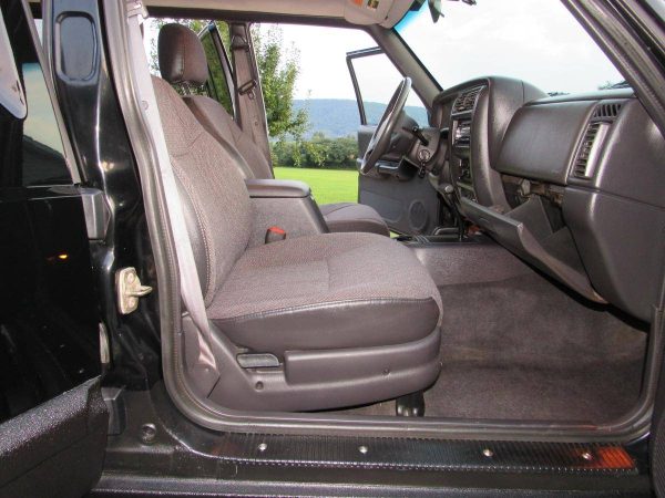 68049717-770-0@2X 1999 Jeep Cherokee