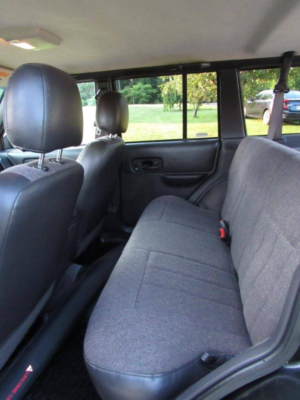 68049718-770-0@2X 1999 Jeep Cherokee