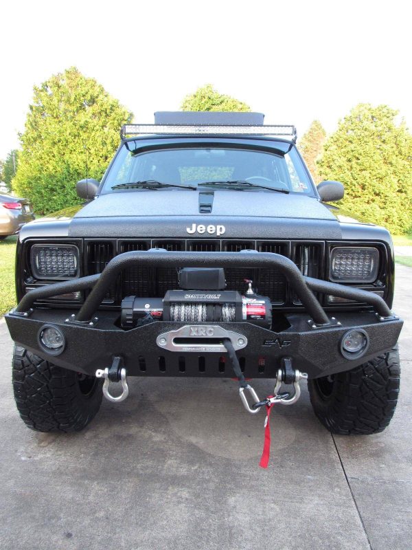 68049732-770-0@2X 1999 Jeep Cherokee