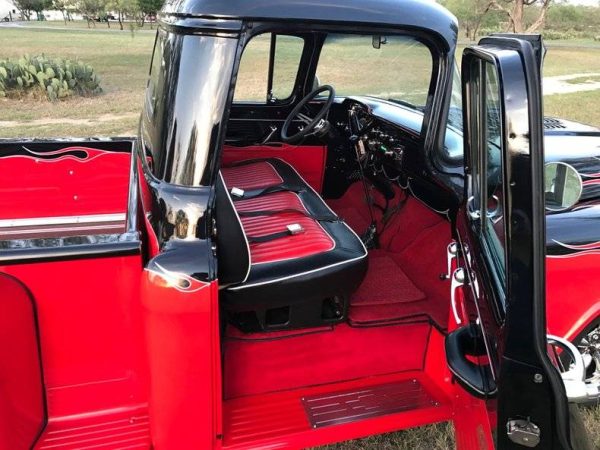 68185146-770-0@2X 1957 Chevrolet 3100 Show Truck