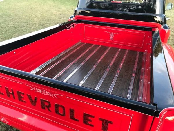 68185148-770-0@2X 1957 Chevrolet 3100 Show Truck