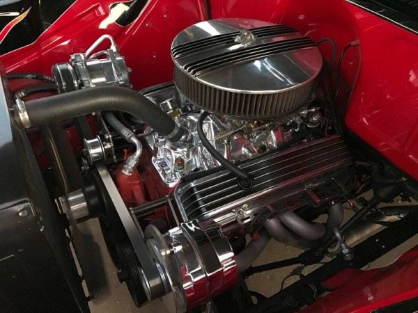 68185187-770-0@2X 1957 Chevrolet 3100 Show Truck