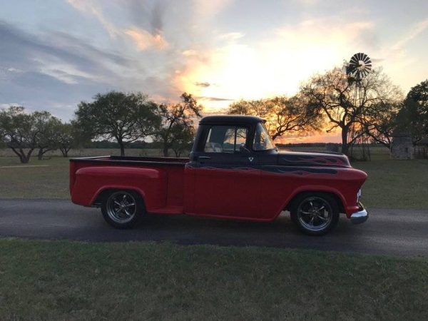 68185189-770-0@2X 1957 Chevrolet 3100 Show Truck
