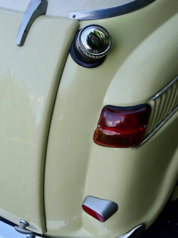 68242629-770-0@2X 1959 BMW Isetta 600