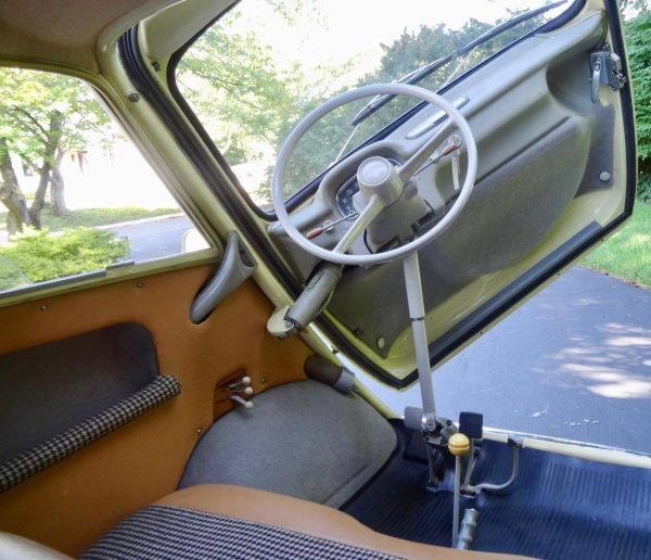 68242664-770-0@2X 1959 BMW Isetta 600