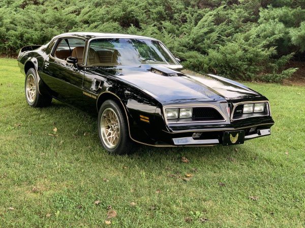 68443794-770-0@2X 1978 Pontiac Trans Am