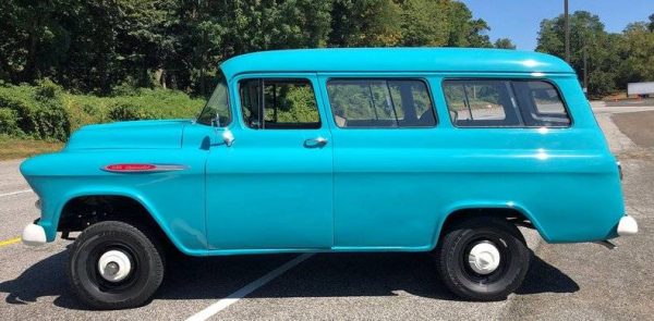 68450312-770-0@2X 1957 Chevrolet Suburban NAPCO 4X4
