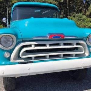 68450324-770-0@2X 1957 Chevrolet Suburban NAPCO 4X4