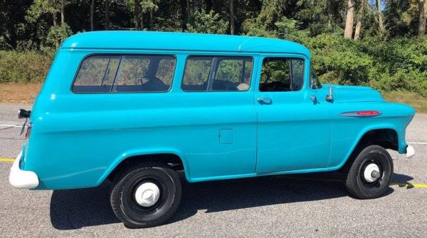 68450341-770-0@2X 1957 Chevrolet Suburban NAPCO 4X4