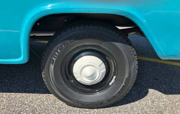 68450361-770-0@2X 1957 Chevrolet Suburban NAPCO 4X4