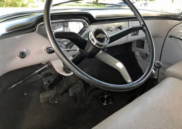 68450363-770-0@2X 1957 Chevrolet Suburban NAPCO 4X4