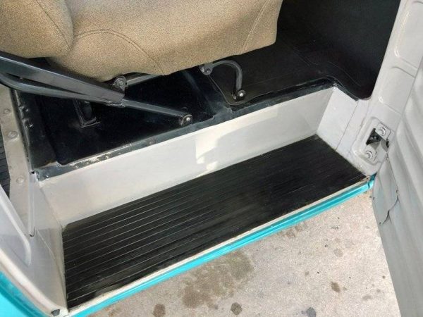 68450371-770-0@2X 1957 Chevrolet Suburban NAPCO 4X4