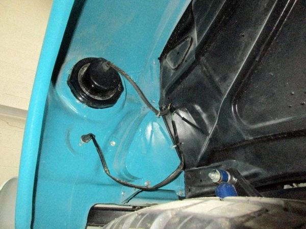 68450383-770-0@2X 1957 Chevrolet Suburban NAPCO 4X4