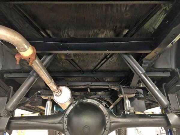 68450386-770-0@2X 1957 Chevrolet Suburban NAPCO 4X4