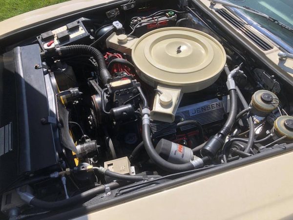 68509787-770-0@2X 1973 Jensen Interceptor 3