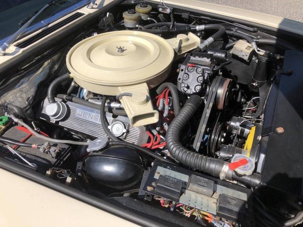 68509790-770-0@2X 1973 Jensen Interceptor 3