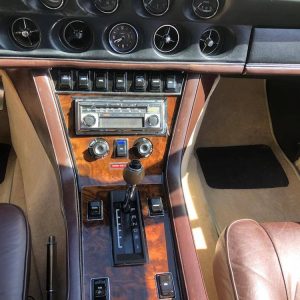 68509798-770-0@2X 1973 Jensen Interceptor 3