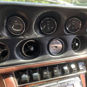 68509800-770-0@2X 1973 Jensen Interceptor 3