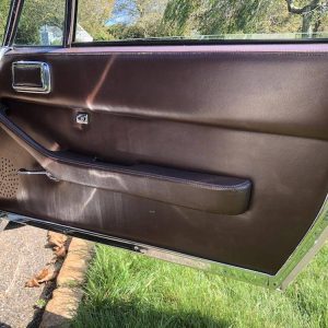 68509802-770-0@2X 1973 Jensen Interceptor 3