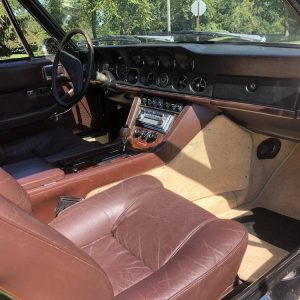 68509803-770-0@2X 1973 Jensen Interceptor 3