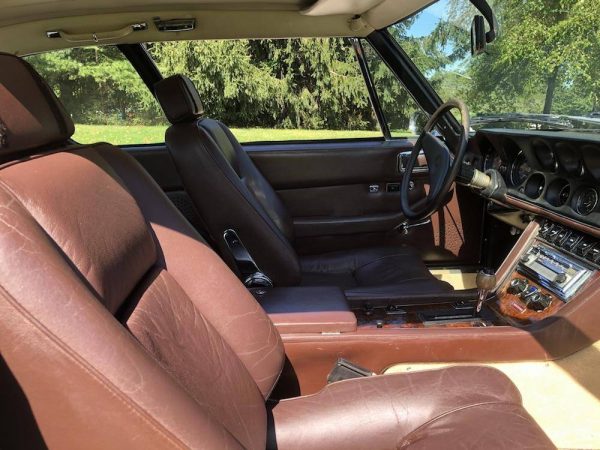 68509804-770-0@2X 1973 Jensen Interceptor 3