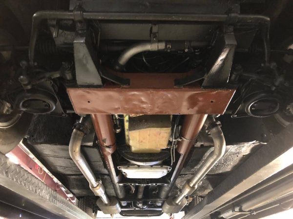 68509814-770-0@2X 1973 Jensen Interceptor 3