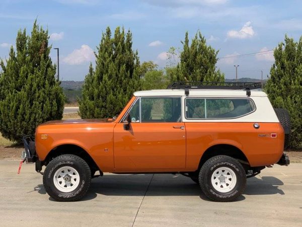 68676779-770-0@2X 1979 International Scout