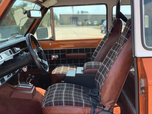 68676788-770-0@2X 1979 International Scout