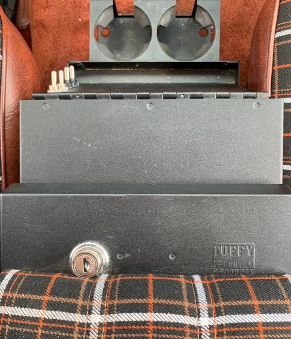 68676809-770-0@2X 1979 International Scout