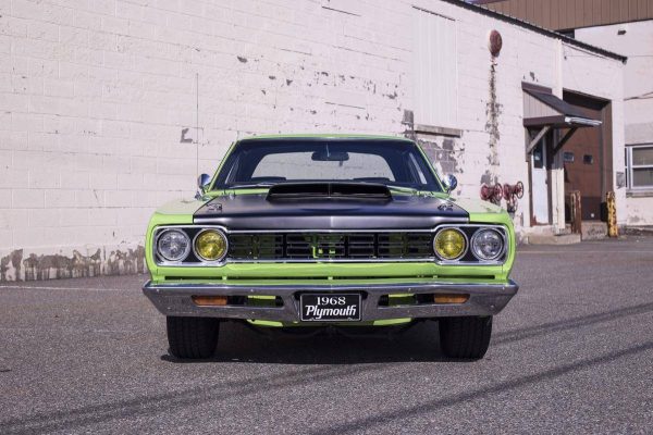 68810726-770-0@2X 1968 Plymouth Road Runner