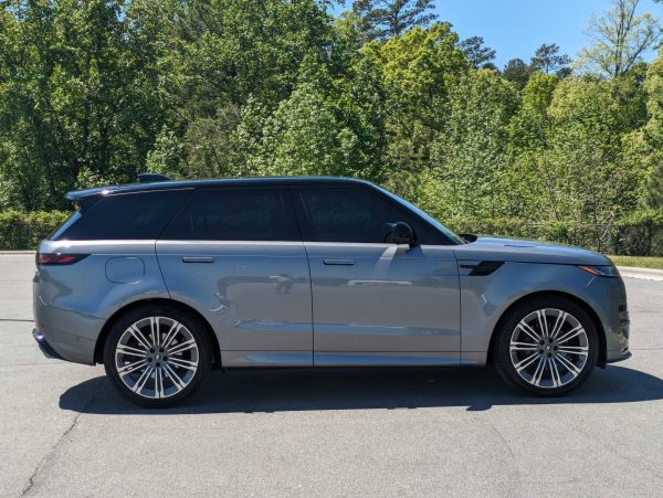 6a3628e531154bfdbb6b7e297d781a93 2023 Land Rover Range Rover Sport SE Dynamic 4WD