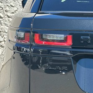 7c82368ff93f4fe09da1f7a18966e44e 2021 Land Rover Range Rover Velar R-Dynamic S