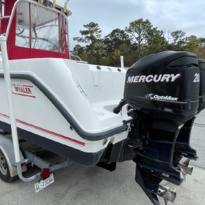 8266372_20220330110527564_1_XLARGE 2002 Boston Whaler 255 Conquest