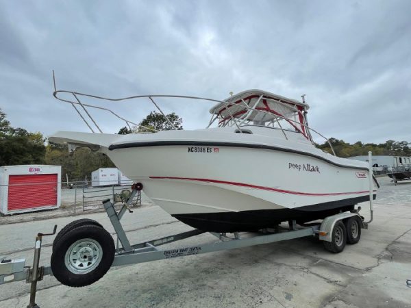 8266372_20220330110539072_1_XLARGE 2002 Boston Whaler 255 Conquest