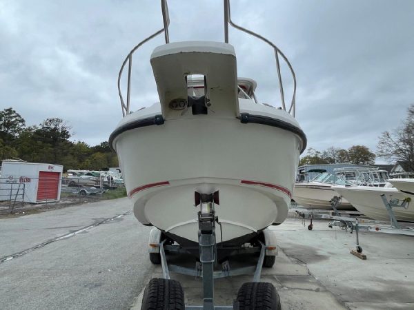 8266372_20220330110544186_1_XLARGE 2002 Boston Whaler 255 Conquest