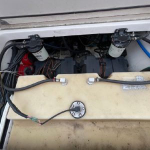8266372_20220330110606931_1_XLARGE 2002 Boston Whaler 255 Conquest
