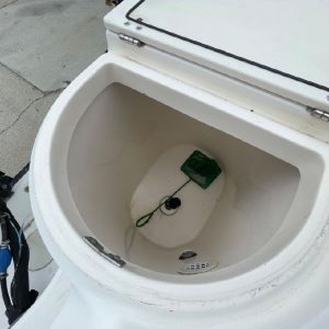 8266372_20220330110620487_1_XLARGE 2002 Boston Whaler 255 Conquest