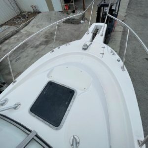 8266372_20220330110645931_1_XLARGE 2002 Boston Whaler 255 Conquest
