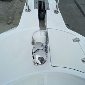 8266372_20220330110651841_1_XLARGE 2002 Boston Whaler 255 Conquest