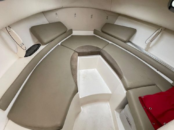 8266372_20220330110807511_1_XLARGE 2002 Boston Whaler 255 Conquest