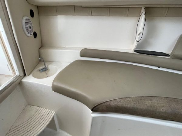 8266372_20220330110819530_1_XLARGE 2002 Boston Whaler 255 Conquest