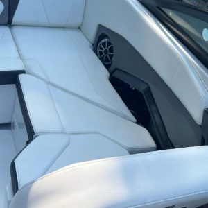 8279688_20220714093851977_1_XLARGE 2017 Monterey 238 Super Sport