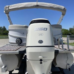 8292927_20220510102937163_1_XLARGE 2019 Starcraft Marine SLS 3
