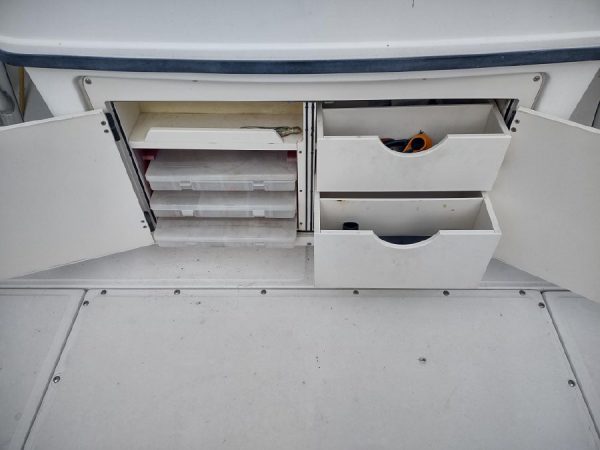 8377160_20220630060645989_1_XLARGE 2000 Boston Whaler 28 Outrage