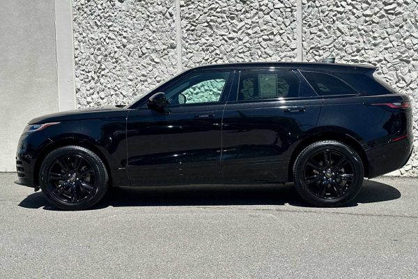 840236b521554ee4b95b5800673e5e41 2021 Land Rover Range Rover Velar R-Dynamic S