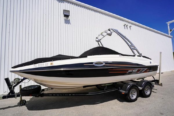 8421022_20220808075039507_1_XLARGE 2014 Bayliner 215 Deck Boat