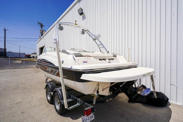8421022_20220808075055613_1_XLARGE 2014 Bayliner 215 Deck Boat