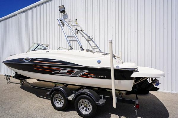 8421022_20220808075057634_1_XLARGE 2014 Bayliner 215 Deck Boat