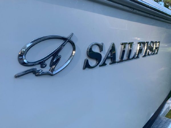 8449270_20220816050617010_1_XLARGE 2018 Sailfish 241CC